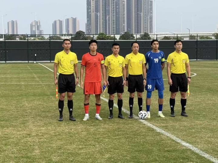 0-3！1-0！中国足球悲喜两重天，U16完败乌兹别克后，U19成功复仇